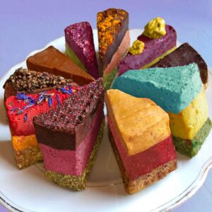 Glutenfreie zuckerfreie vegane No Bake Torten in Rohkostqualität