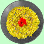Low Carb Reis-Ersatz aus Blumenkohl - verfeinert mit frischen Kräutern und Currypulver
