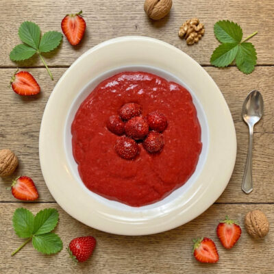 zuckerfreie Rohkost-Marmelade mit Erdbeeren ohne Kochen und Chiasamen