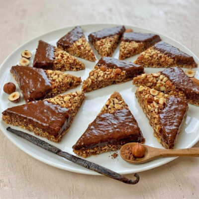 vegane, glutenfreie, gesunde Nussecken ohne Zucker und ohne Backen