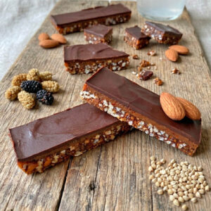 zuckerfreie, glutenfreie, vegane Müsliriegel ohne Backen